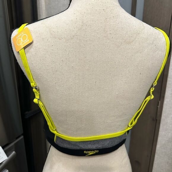 Speedo sports top - Picture 2 of 3